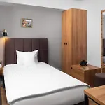 Hotell & Close To Old Town