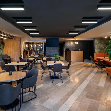 Hotel Labirint Location