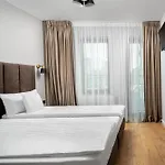 & Close To Old Town Hotel 3*